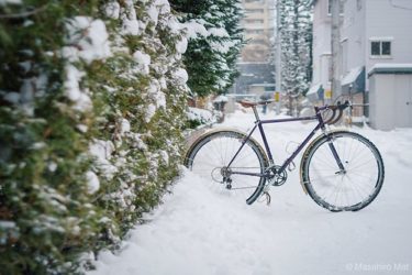 Honjo fender with Studded tire【SCHWALBE マラソンウィンター】